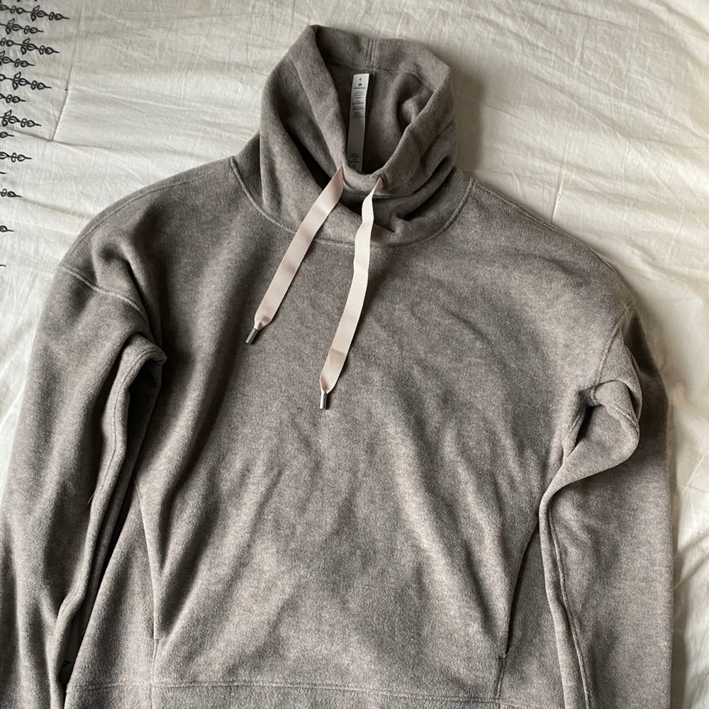 Lululemon high neck sweatshirt